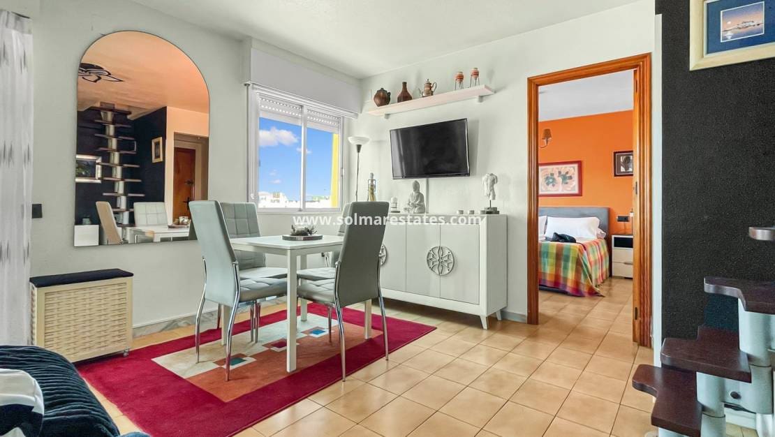 2 soveværelse Lejlighed til salg i Mar Azul - € 159.900 (Ref: 9946006)