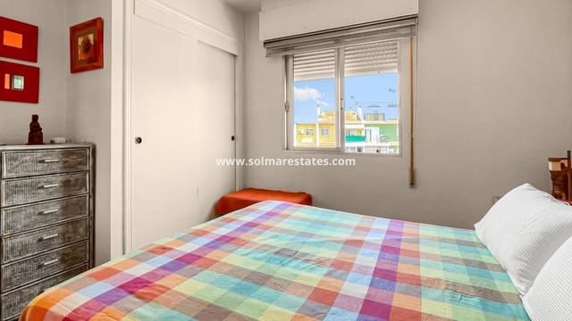 2 soveværelse Lejlighed til salg i Mar Azul, Torrevieja - € 159.900 (Ref: 9946006)