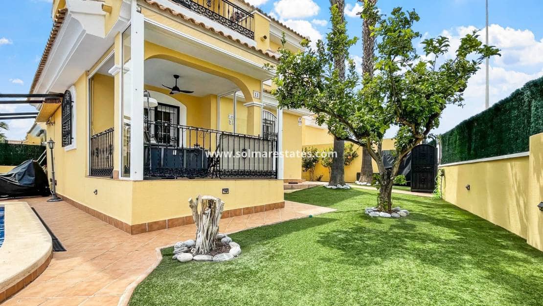 3 soverom Villa til salgs i Villamartin med svømmebasseng - € 435 900 (Ref: 9946007)