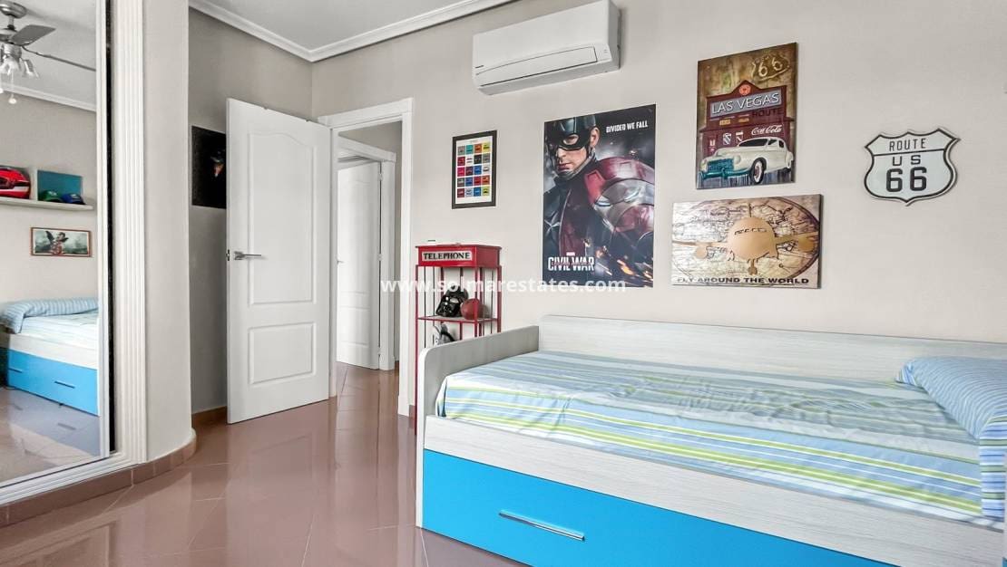 3 soverom Villa til salgs i Villamartin med svømmebasseng - € 435 900 (Ref: 9946007)