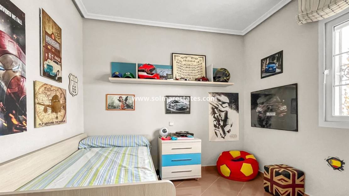 3 soverom Villa til salgs i Villamartin med svømmebasseng - € 435 900 (Ref: 9946007)