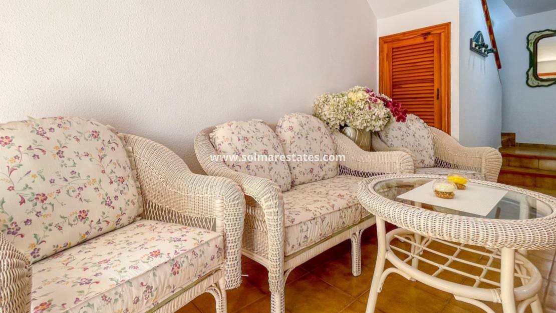 Casa de 2 habitaciones en Playa Flamenca en venta - 249.000 € (Ref: 9946008)