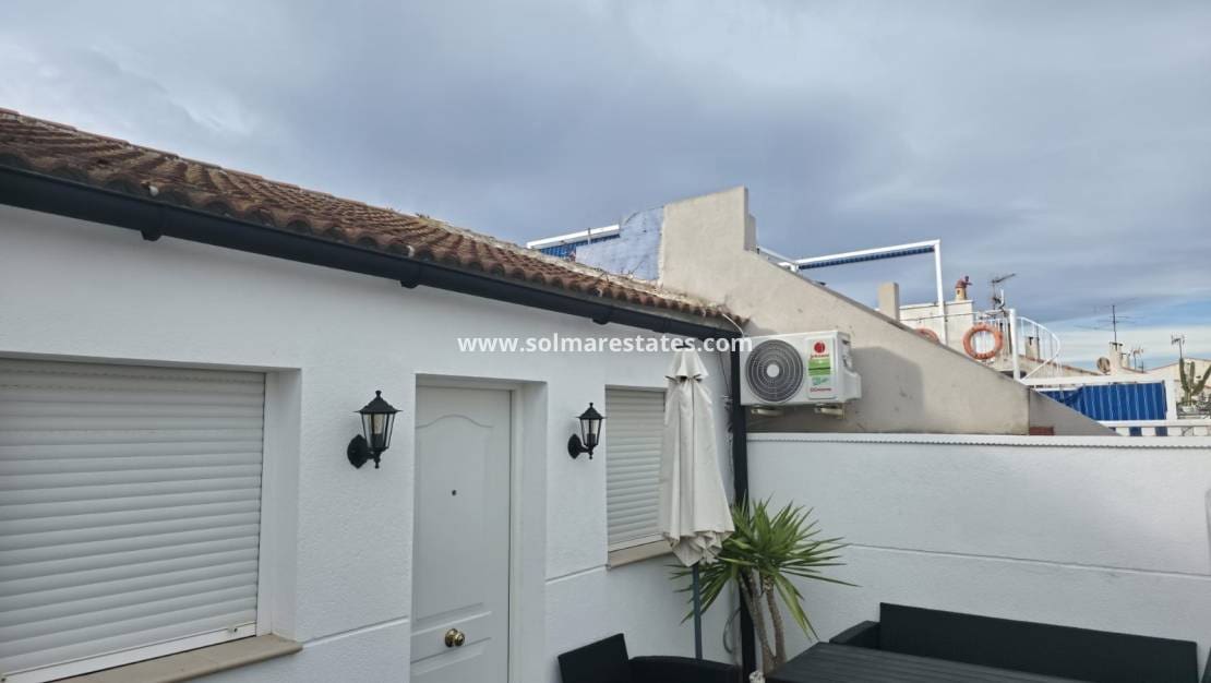 1 soverom Bungalow til salgs i La Torreta - € 114 000 (Ref: 9946318)