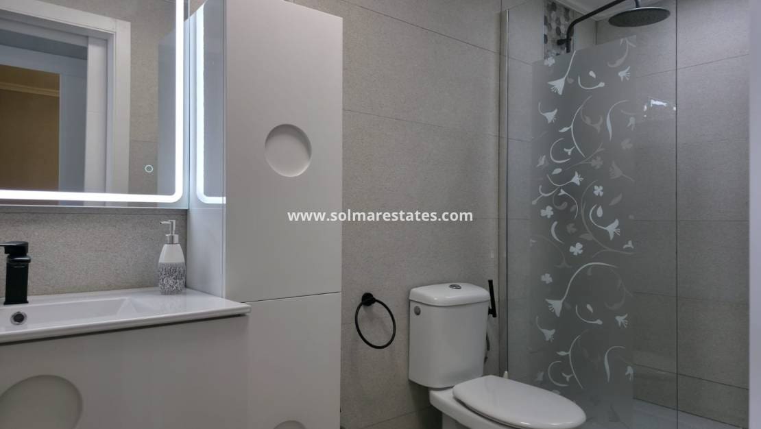 1 soverom Bungalow til salgs i La Torreta - € 114 000 (Ref: 9946318)