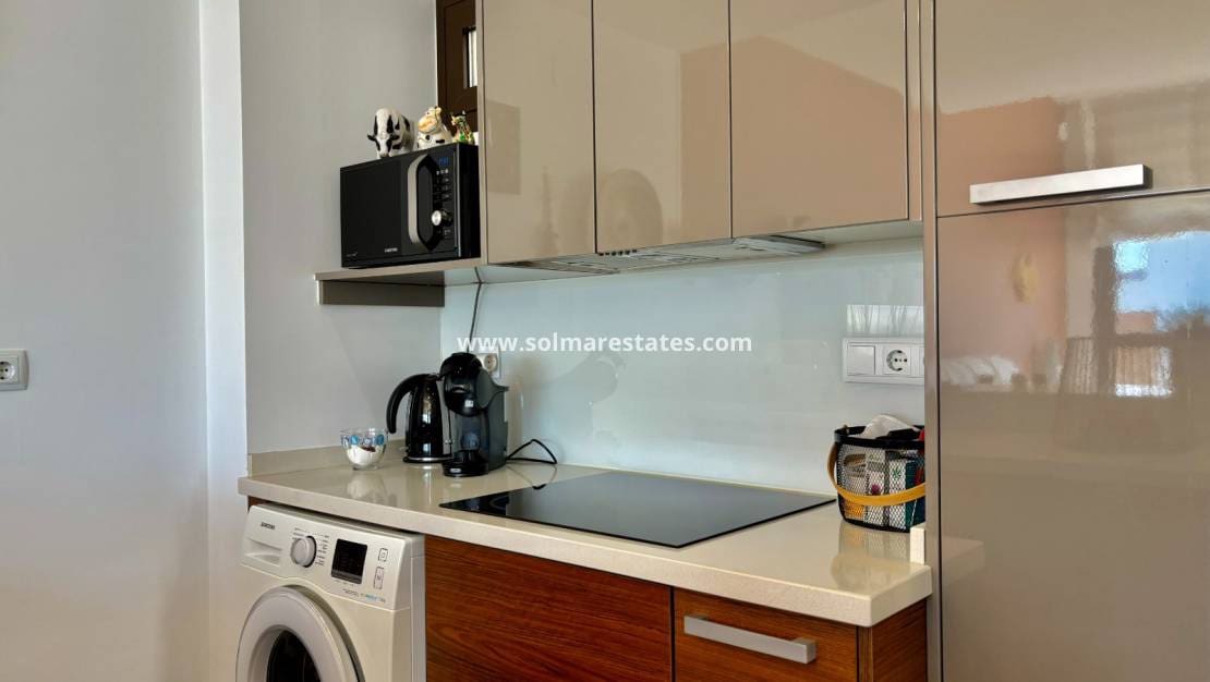 2 makuuhuone Huoneisto myytävänä paikassa Algorfa mukana uima-altaan - 279 000 € (Ref: 9946319)