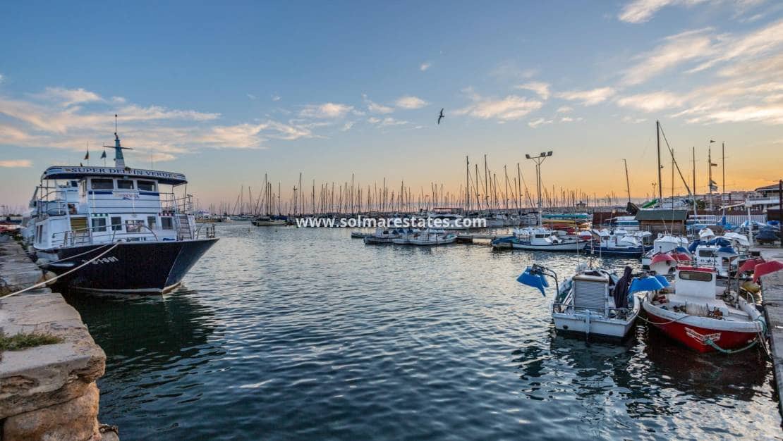 2 quarto Apartamento para venda em Torrevieja - 149 000 € (Ref: 9946321)
