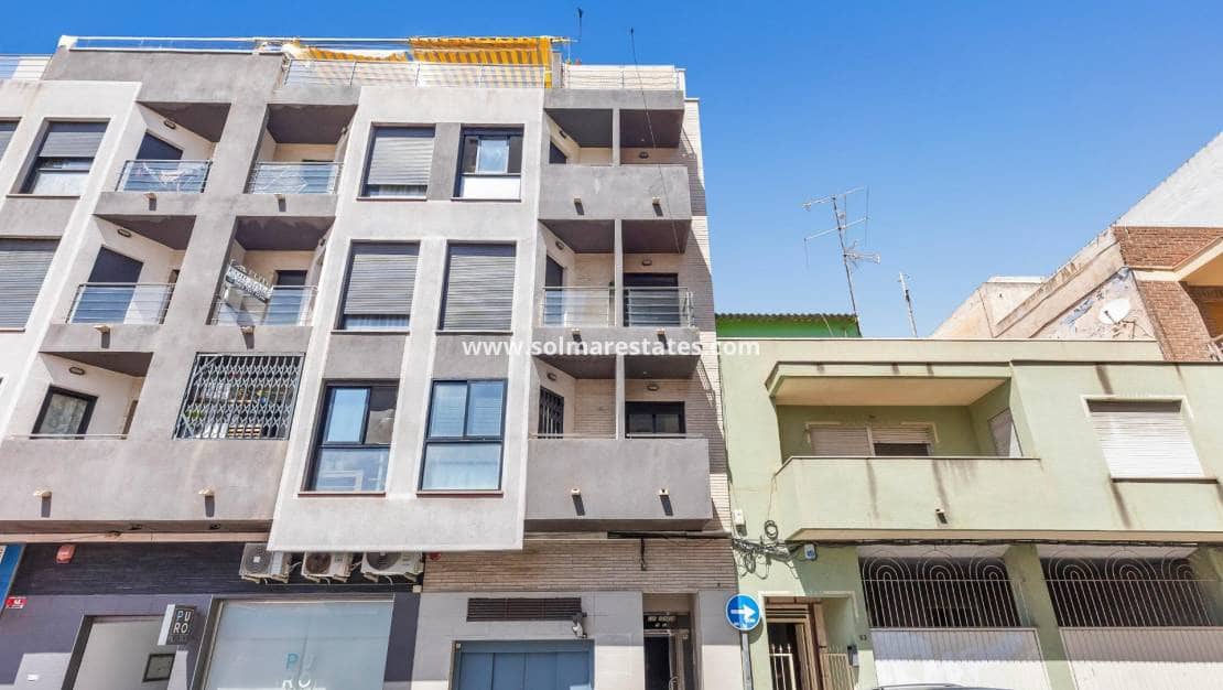 2 sovrum Lägenhet till salu i Torrevieja - 139 900 € (Ref: 9946322)