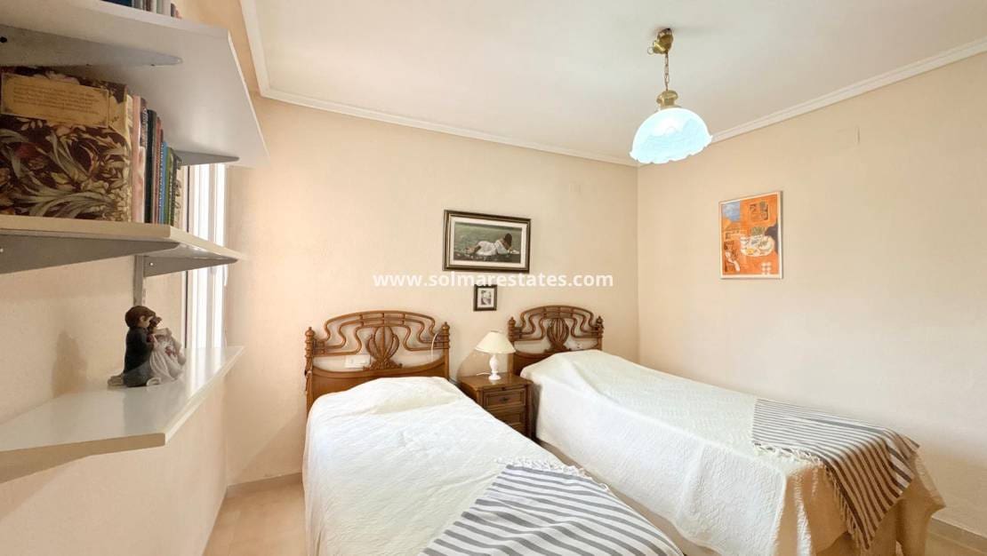 3 camera da letto Villa in vendita in La Marquesa con piscina - 479.000 € (Rif: 9946576)