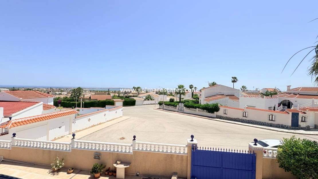 3 camera da letto Villa in vendita in La Marquesa con piscina - 479.000 € (Rif: 9946576)