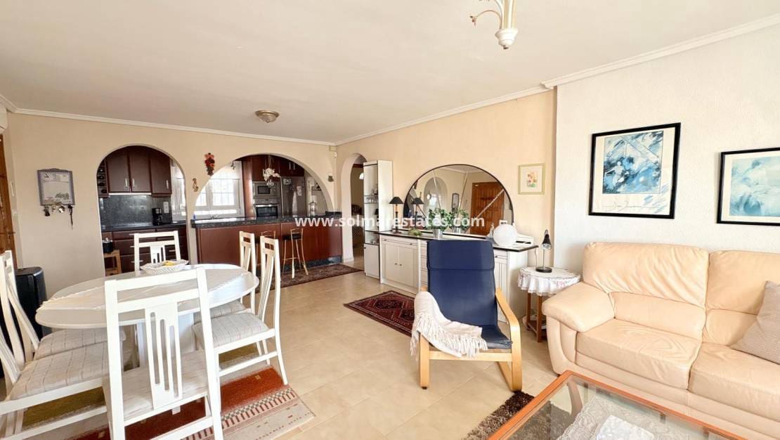 3 camera da letto Villa in vendita in La Marquesa con piscina - 479.000 € (Rif: 9946576)