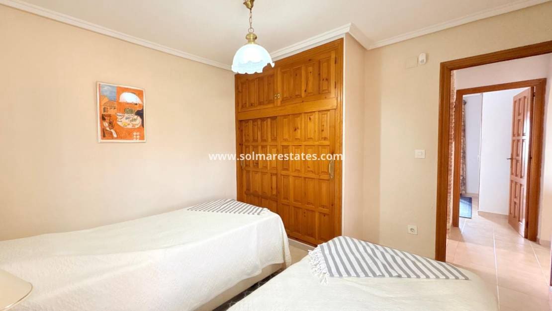3 camera da letto Villa in vendita in La Marquesa con piscina - 479.000 € (Rif: 9946576)