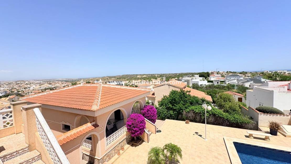 3 camera da letto Villa in vendita in La Marquesa con piscina - 479.000 € (Rif: 9946576)