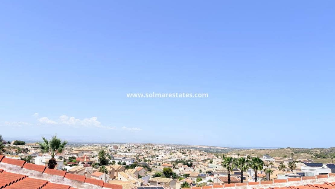 3 camera da letto Villa in vendita in La Marquesa con piscina - 479.000 € (Rif: 9946576)