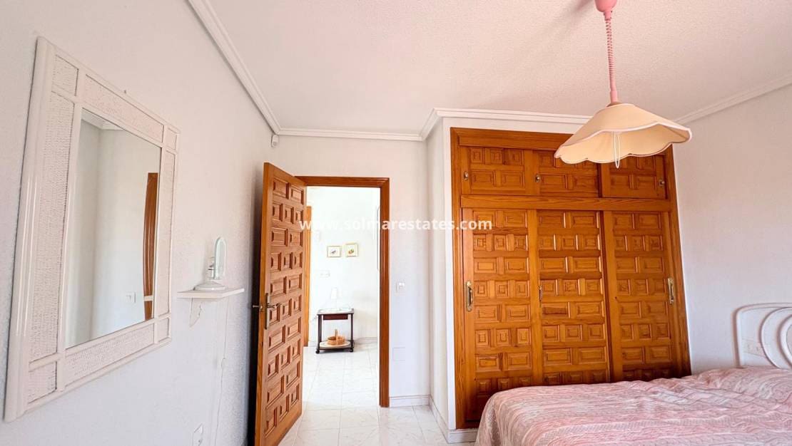 3 camera da letto Villa in vendita in La Marquesa con piscina - 479.000 € (Rif: 9946576)