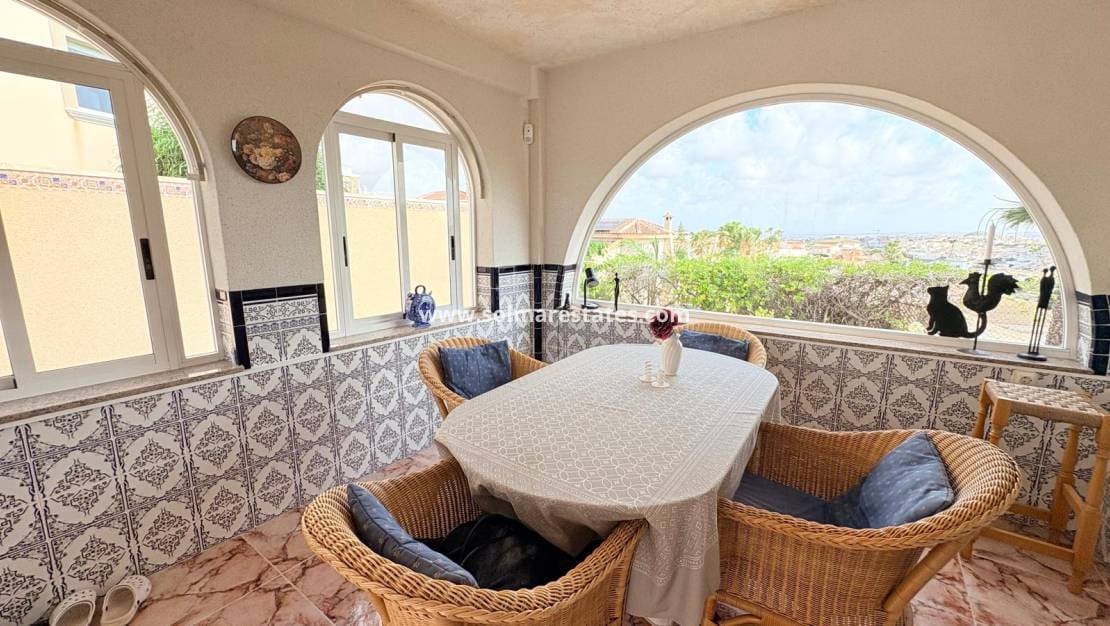 3 camera da letto Villa in vendita in La Marquesa con piscina - 479.000 € (Rif: 9946576)