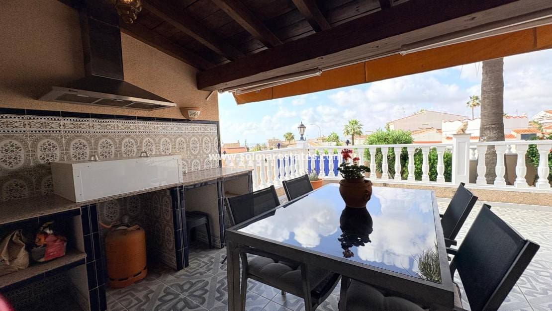 3 camera da letto Villa in vendita in La Marquesa con piscina - 479.000 € (Rif: 9946576)