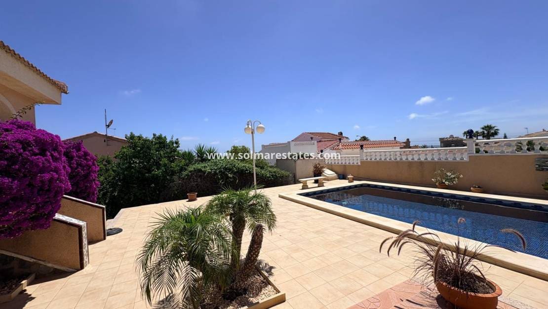 3 camera da letto Villa in vendita in La Marquesa con piscina - 479.000 € (Rif: 9946576)