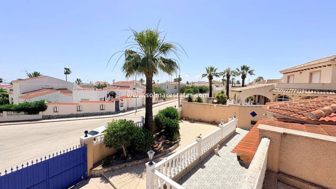 3 camera da letto Villa in vendita in La Marquesa con piscina - 479.000 € (Rif: 9946576)