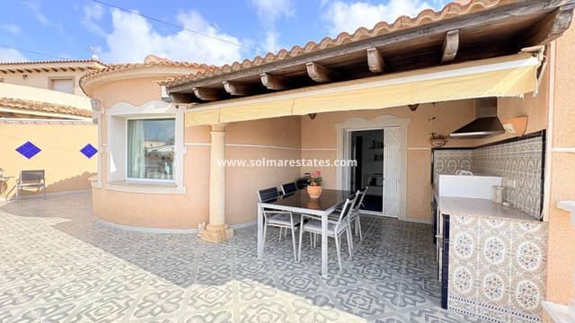 3 soveværelse Villa til salg i La Marquesa, Rojales med swimmingpool - € 479.000 (Ref: 9946576)