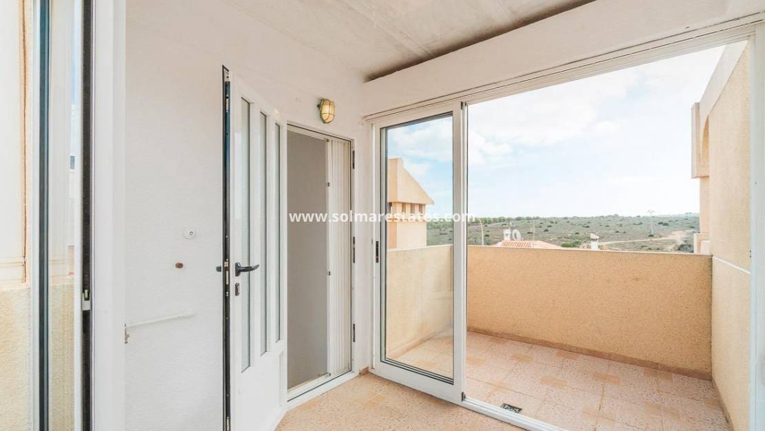 2 chambre Maison de Ville à vendre à El Chaparral avec piscine - 139 000 € (Ref: 9948347)