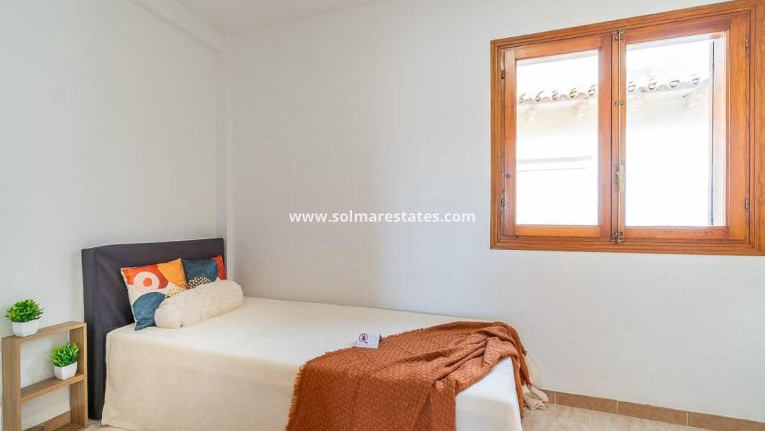 2 chambre Maison de Ville à vendre à El Chaparral avec piscine - 139 000 € (Ref: 9948347)