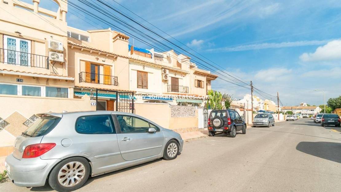 2 chambre Maison de Ville à vendre à El Chaparral avec piscine - 139 000 € (Ref: 9948347)