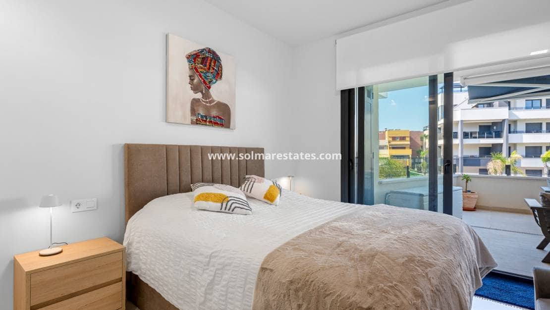 2 quarto Apartamento para venda em Playa Flamenca com piscina - 350 000 € (Ref: 9948540)