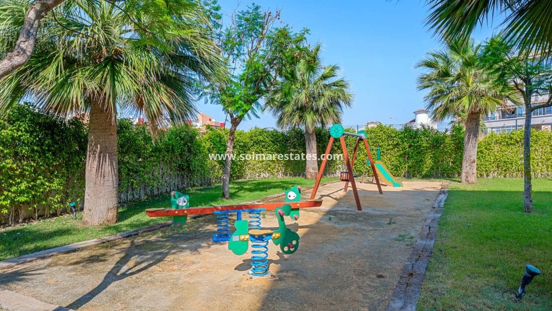 2 quarto Apartamento para venda em Playa Flamenca com piscina - 350 000 € (Ref: 9948540)