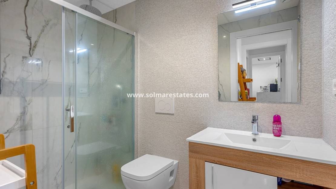 2 quarto Apartamento para venda em Playa Flamenca com piscina - 350 000 € (Ref: 9948540)