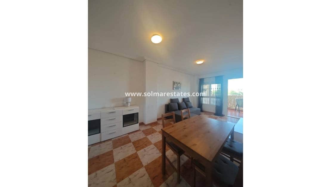 Apartamento de 2 habitaciones en Villamartin en venta con piscina - 145.000 € (Ref: 9948541)