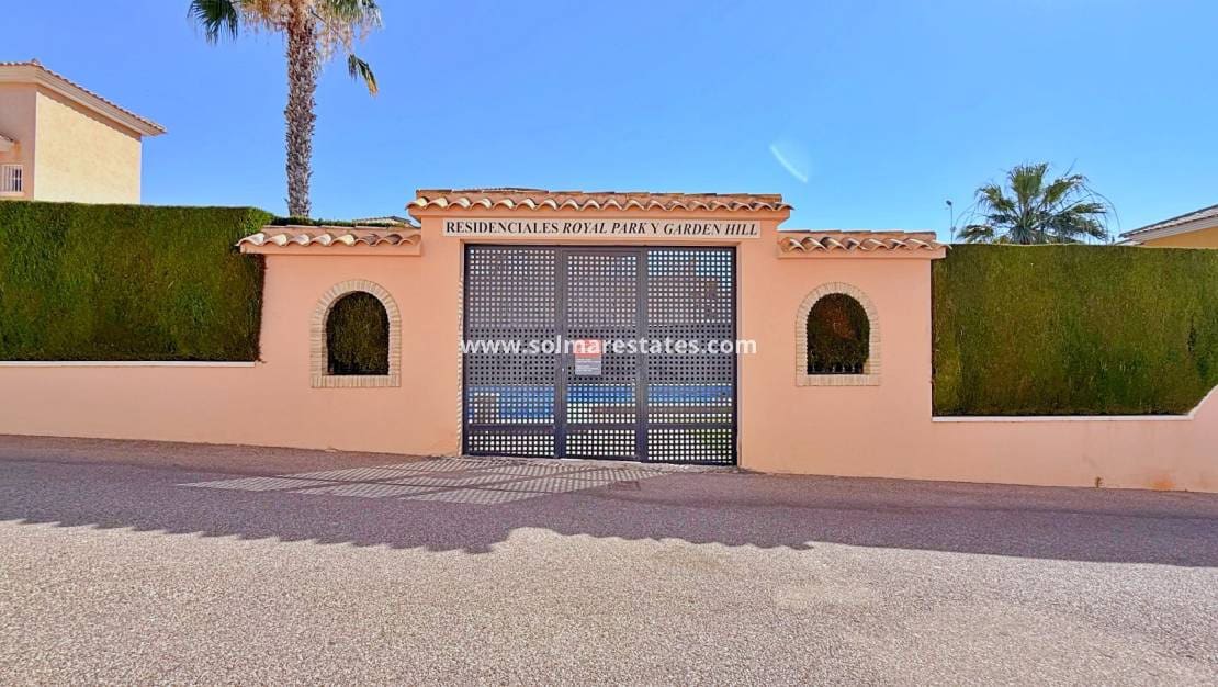 4 soveværelse Villa til salg i Los Altos med swimmingpool - € 379.000 (Ref: 9948543)