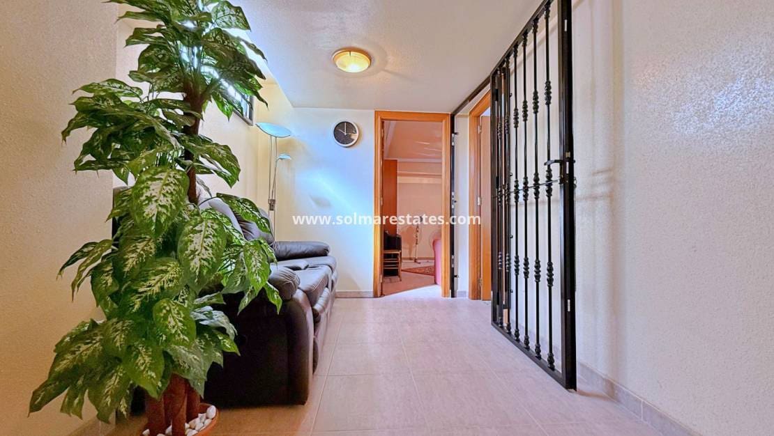 4 soveværelse Villa til salg i Los Altos med swimmingpool - € 379.000 (Ref: 9948543)