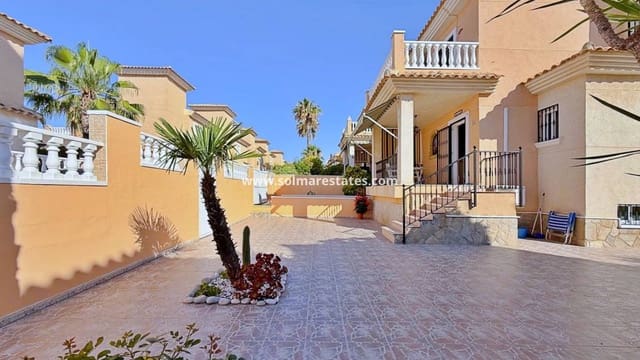 4 soveværelse Villa til salg i Los Altos med swimmingpool - € 379.000 (Ref: 9948543)