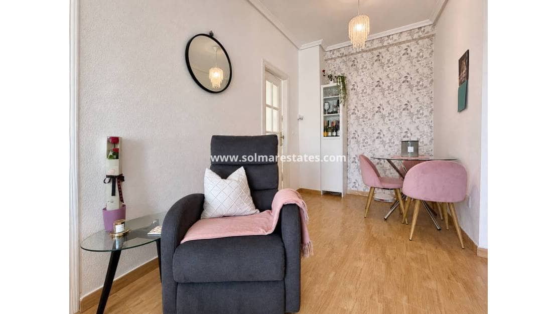 2 makuuhuone Huoneisto myytävänä paikassa Campoamor mukana uima-altaan - 159 900 € (Ref: 9948547)