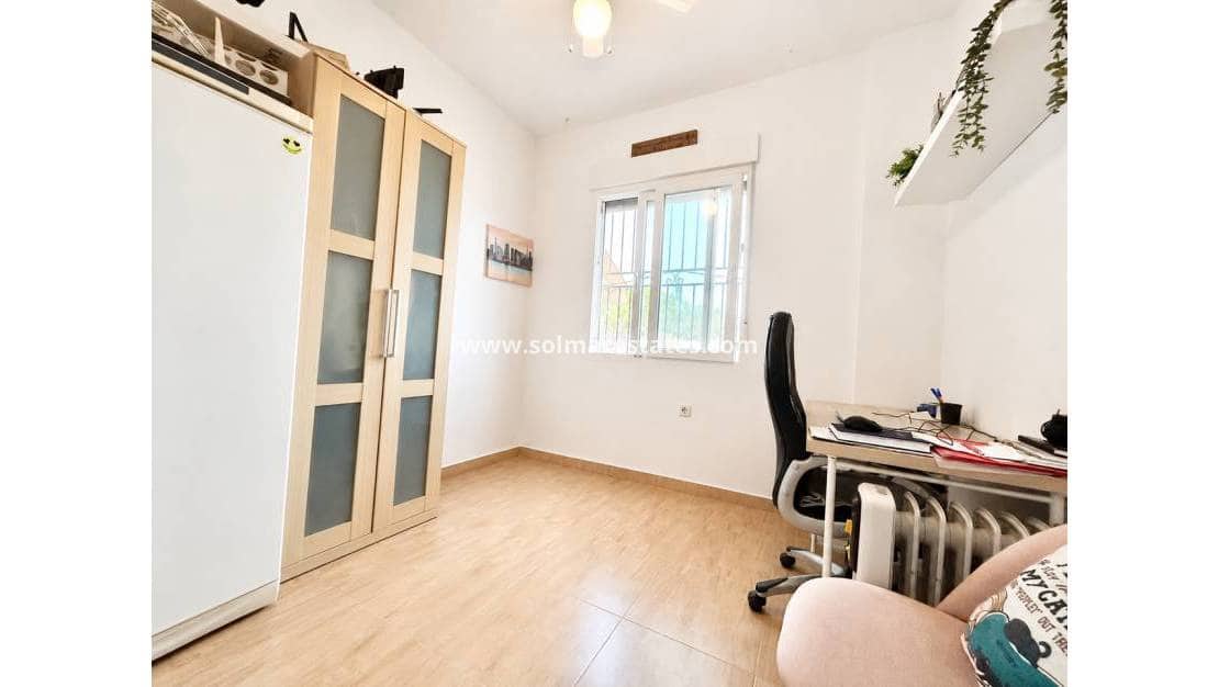 2 makuuhuone Huoneisto myytävänä paikassa Campoamor mukana uima-altaan - 159 900 € (Ref: 9948547)