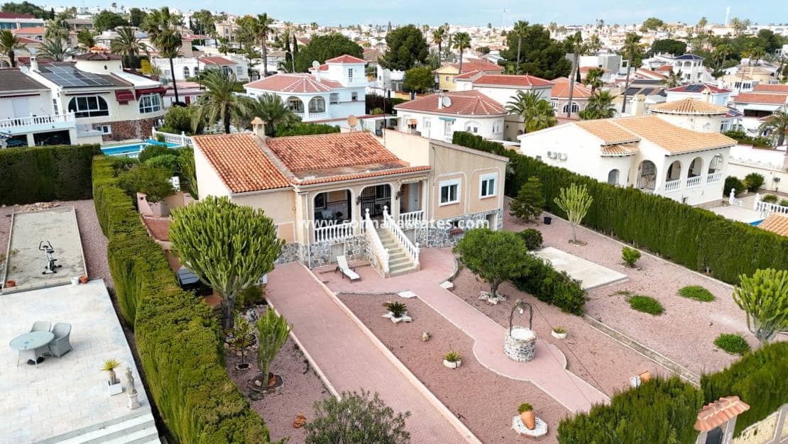 3 quarto Moradia para venda em Ciudad Quesada com piscina - 535 000 € (Ref: 9948669)
