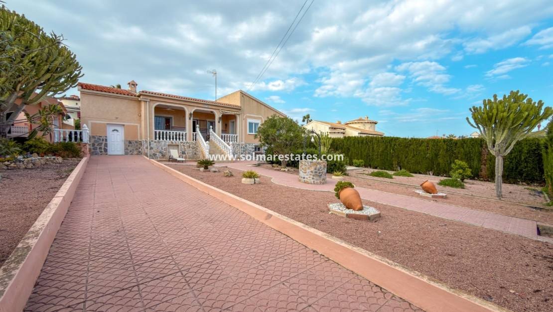 3 quarto Moradia para venda em Ciudad Quesada com piscina - 535 000 € (Ref: 9948669)