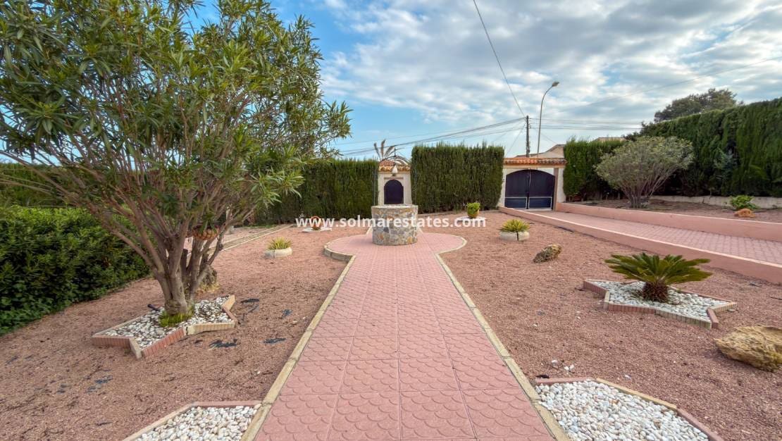 3 quarto Moradia para venda em Ciudad Quesada com piscina - 535 000 € (Ref: 9948669)