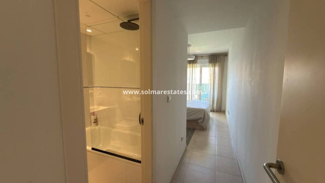 2 chambre Appartement à vendre à Villamartin avec piscine - 180 000 € (Ref: 9948830)