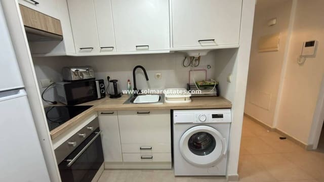 2 makuuhuone Huoneisto myytävänä paikassa Villamartin, Orihuela mukana uima-altaan - 180 000 € (Ref: 9948830)