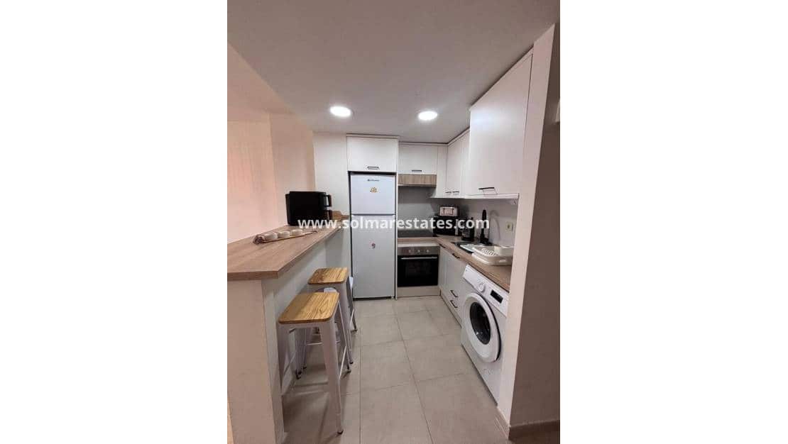 2 chambre Appartement à vendre à Villamartin avec piscine - 175 000 € (Ref: 9948830)