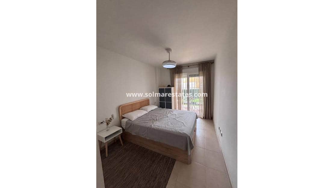 2 chambre Appartement à vendre à Villamartin avec piscine - 175 000 € (Ref: 9948830)