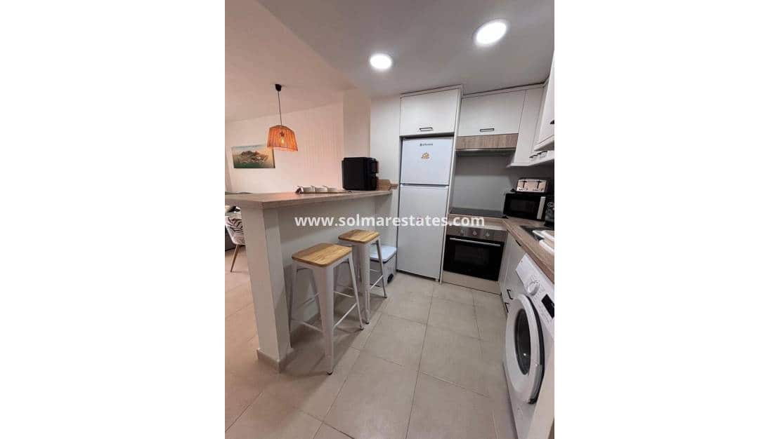 2 chambre Appartement à vendre à Villamartin avec piscine - 175 000 € (Ref: 9948830)