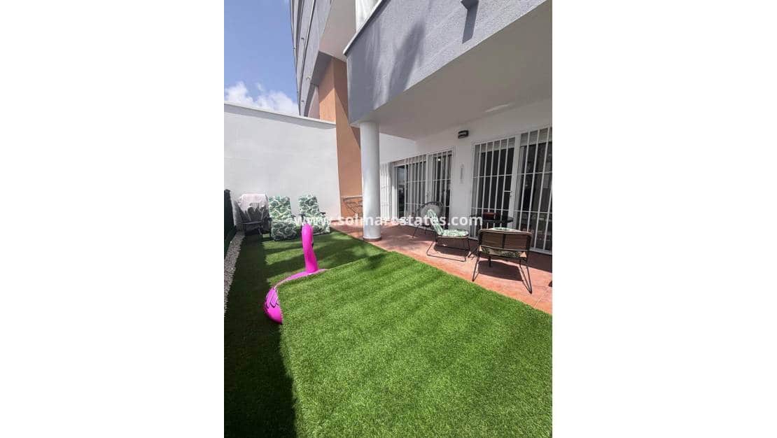 2 chambre Appartement à vendre à Villamartin avec piscine - 175 000 € (Ref: 9948830)