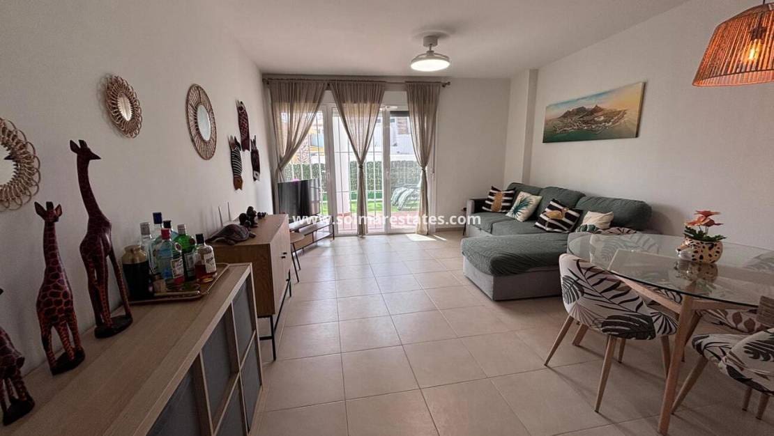2 chambre Appartement à vendre à Villamartin avec piscine - 175 000 € (Ref: 9948830)