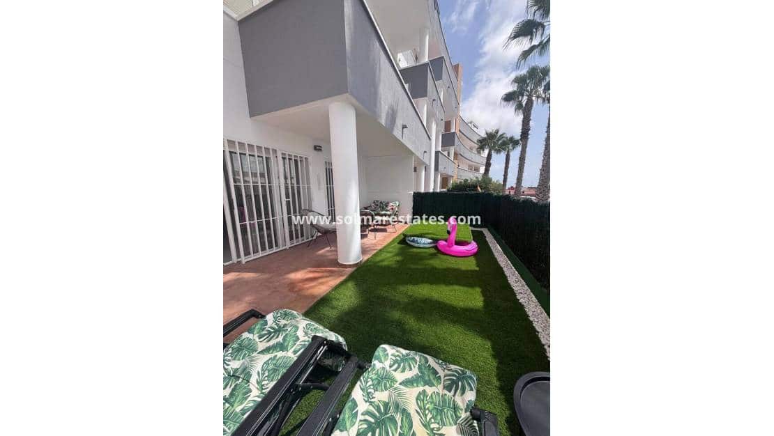 2 chambre Appartement à vendre à Villamartin avec piscine - 175 000 € (Ref: 9948830)