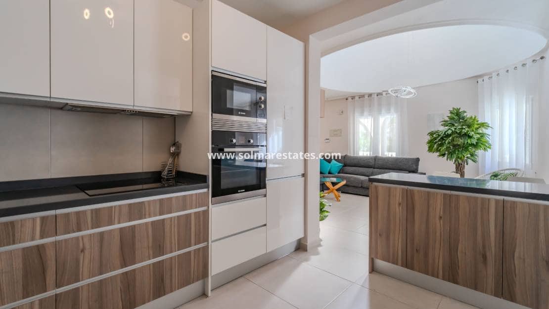 4 camera da letto Villa in vendita in La Marquesa con piscina - 599.000 € (Rif: 9948831)