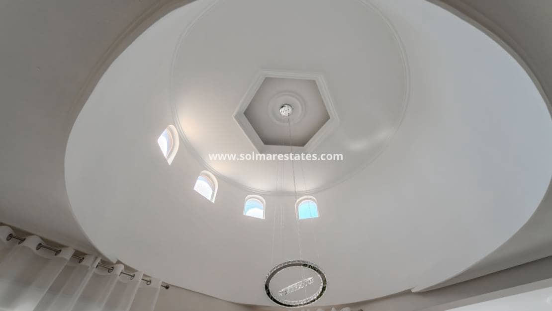 4 camera da letto Villa in vendita in La Marquesa con piscina - 599.000 € (Rif: 9948831)