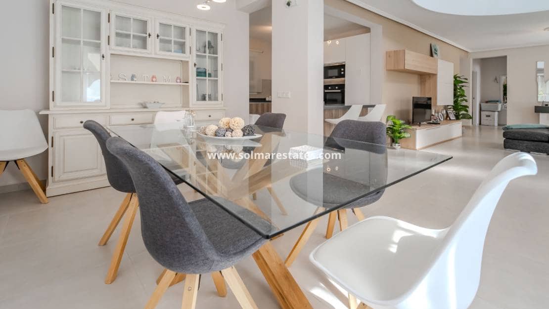 4 camera da letto Villa in vendita in La Marquesa con piscina - 599.000 € (Rif: 9948831)