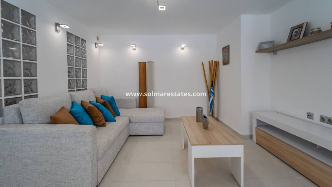 4 camera da letto Villa in vendita in La Marquesa con piscina - 599.000 € (Rif: 9948831)